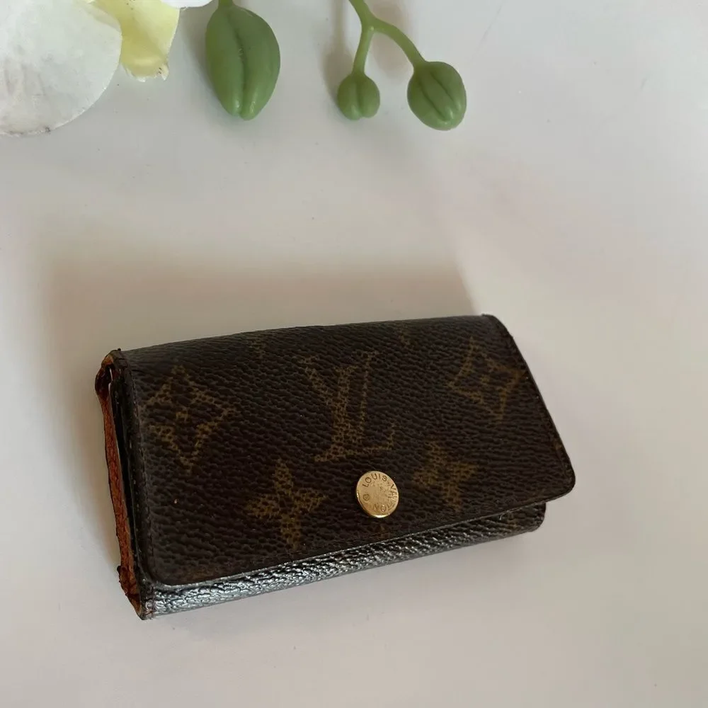 Louis Vuitton Monogram 4 Key Wallet
